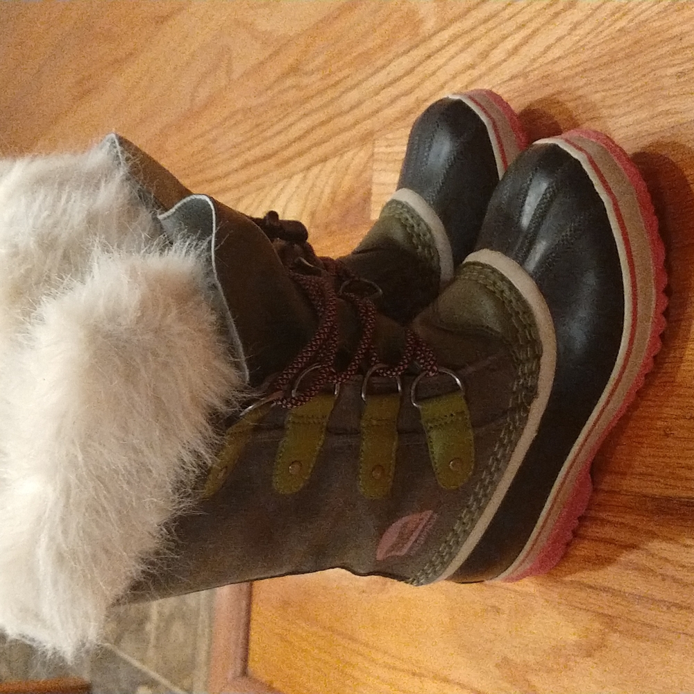 Girls Sorels